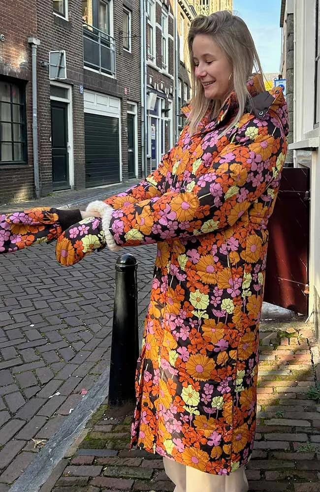 Karmas flower power puffer jas