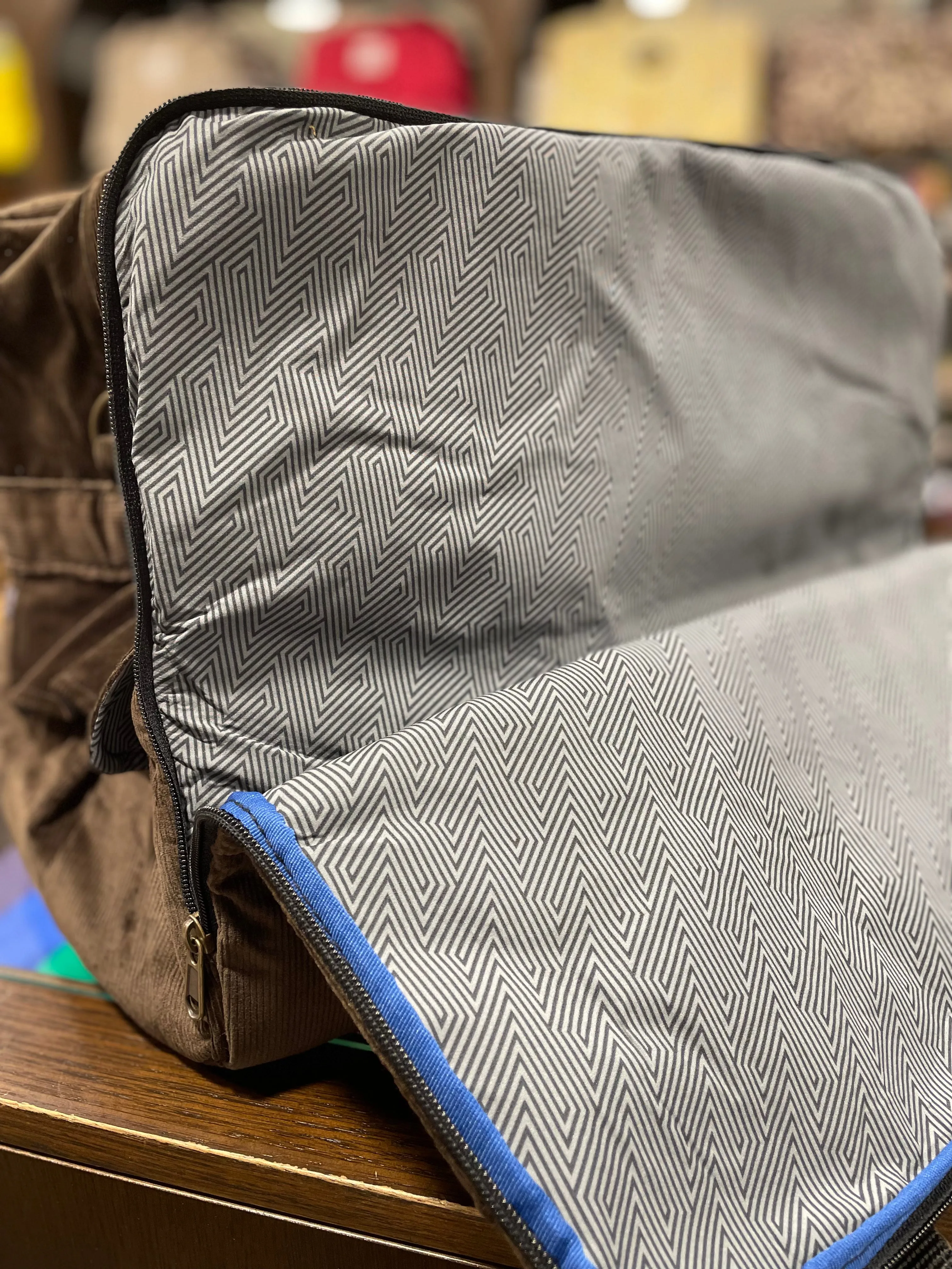 The Panda Chocolate Corduroy 🍫 Large BeeKeeper Weekender (Masterpiece)